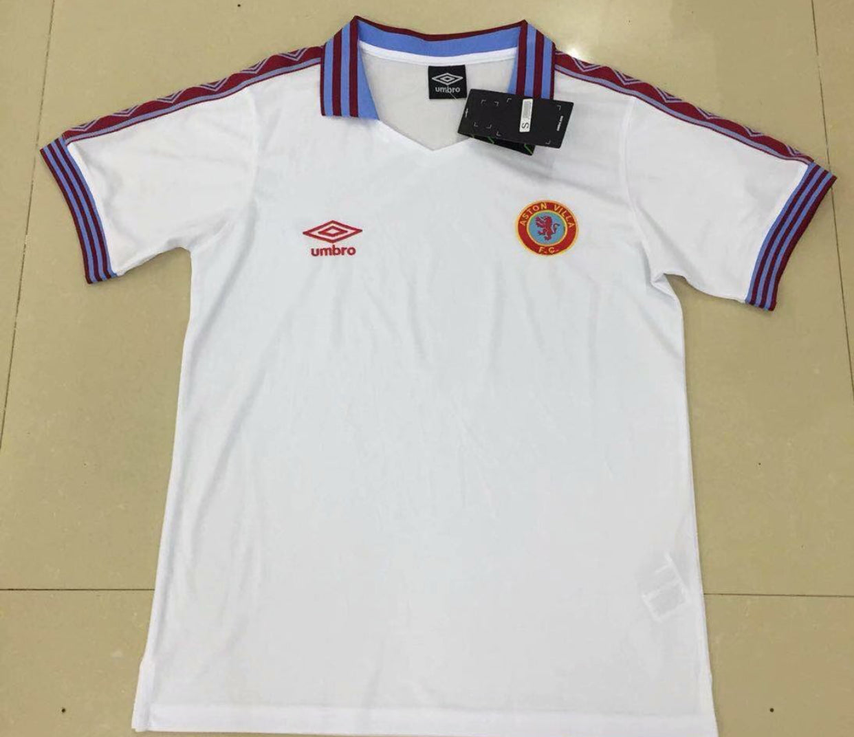 Maglia Aston Villa away 80/81